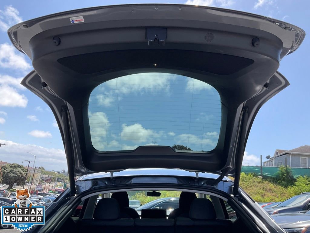 Used 2025 Tesla Model Y Long Range AWD/4WD image 9