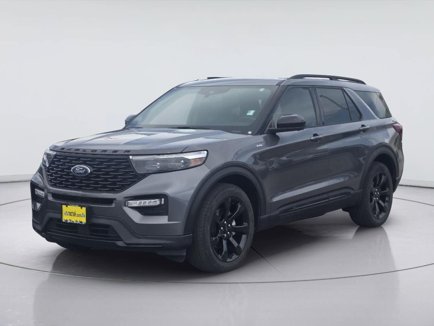 Used 2023 Ford Explorer ST-Line w/ Class IV Trailer Tow Package RWD image 1