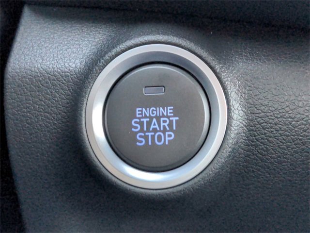 Used 2022 Hyundai Kona Limited w/ Winter Weather Package image 27