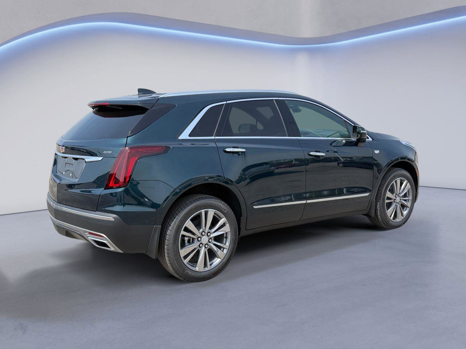 New 2026 Cadillac XT5 Premium Luxury w/ Driver Assist Package AWD/4WD video 3
