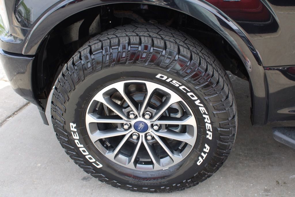 Used 2020 Ford F150 XLT w/ Equipment Group 302A Luxury AWD/4WD image 12