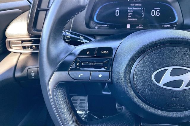 Certified 2025 Hyundai Elantra Sport w/ Cargo Package image 18