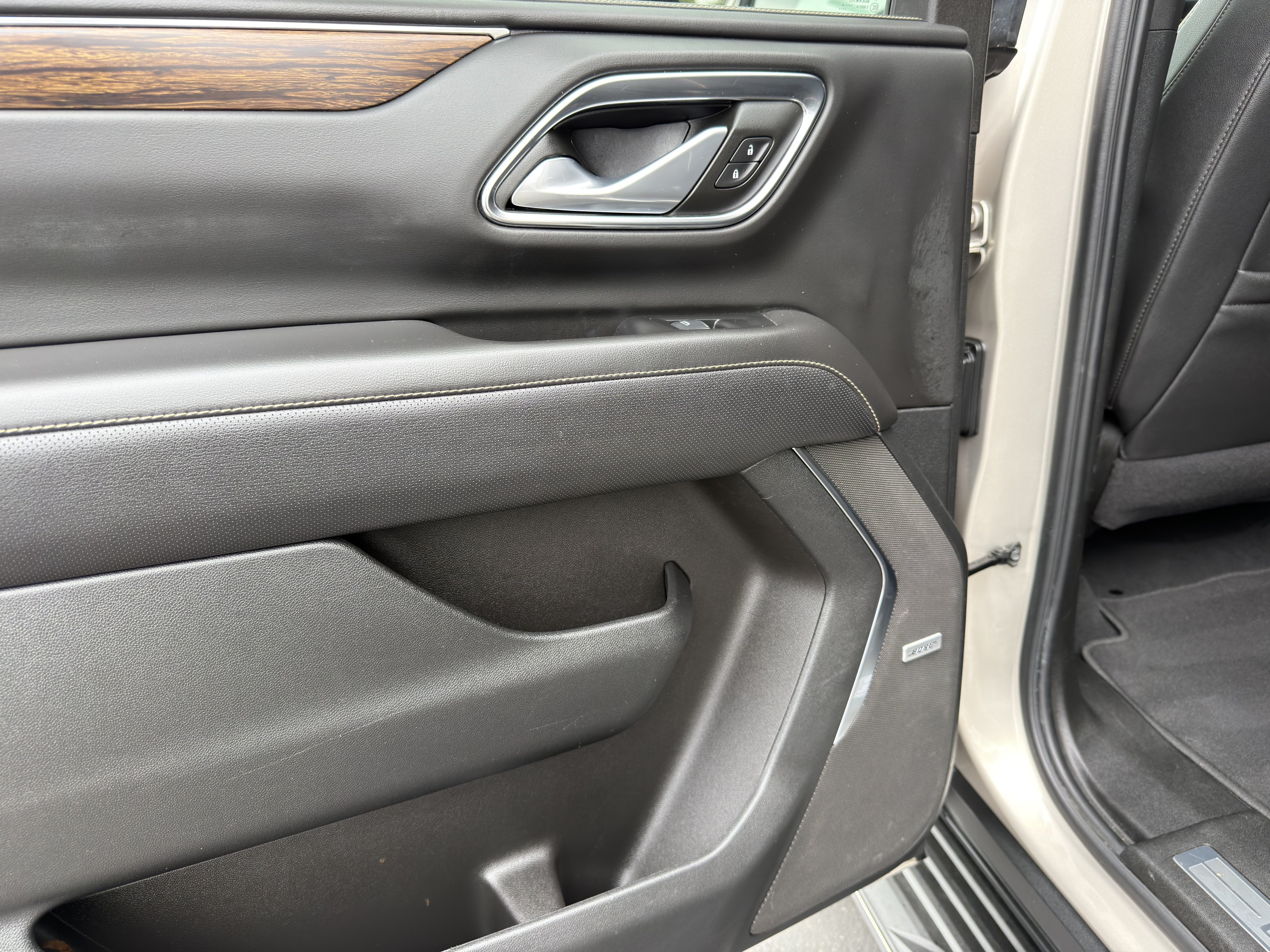 Used 2024 Chevrolet Suburban Premier AWD/4WD image 20