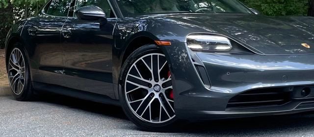 Used 2020 Porsche Taycan 4S AWD/4WD image 10