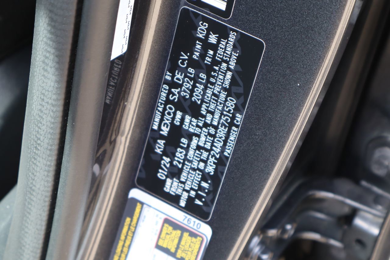 Used 2024 Kia Forte LXS FWD image 25