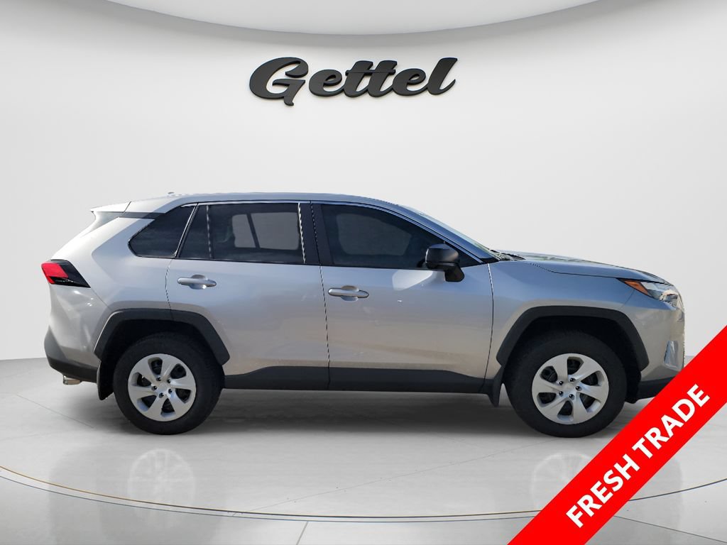 Used 2025 Toyota RAV4 LE FWD image 4
