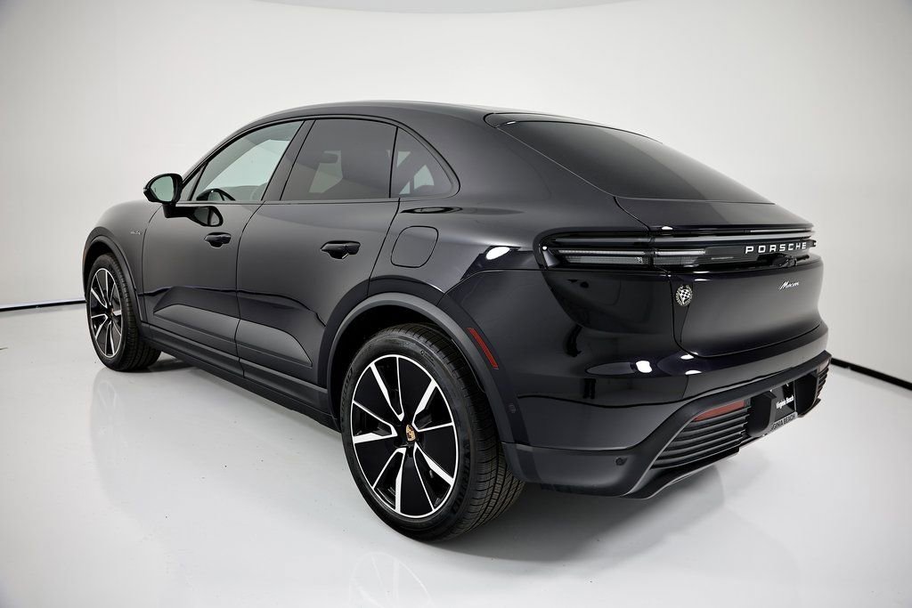 New 2026 Porsche Macan Electric RWD image 3