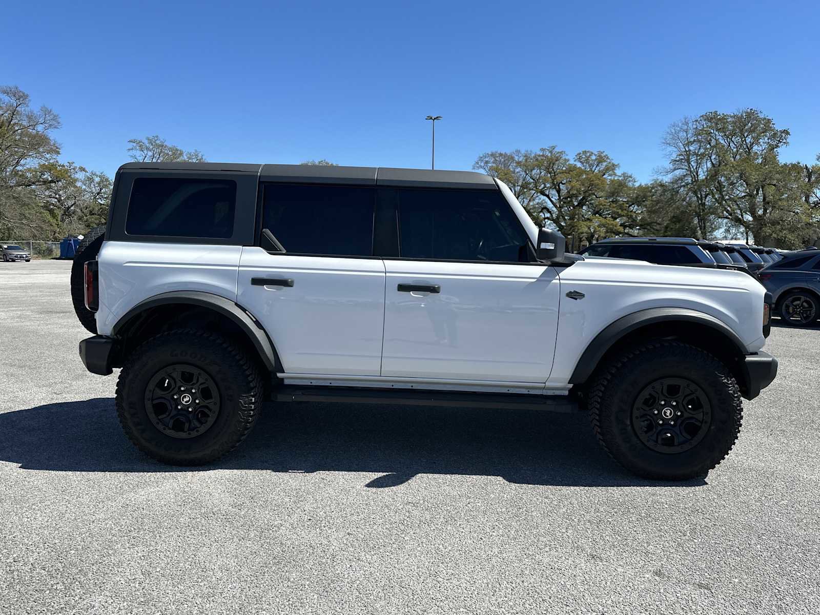 Used 2022 Ford Bronco Wildtrak image 10