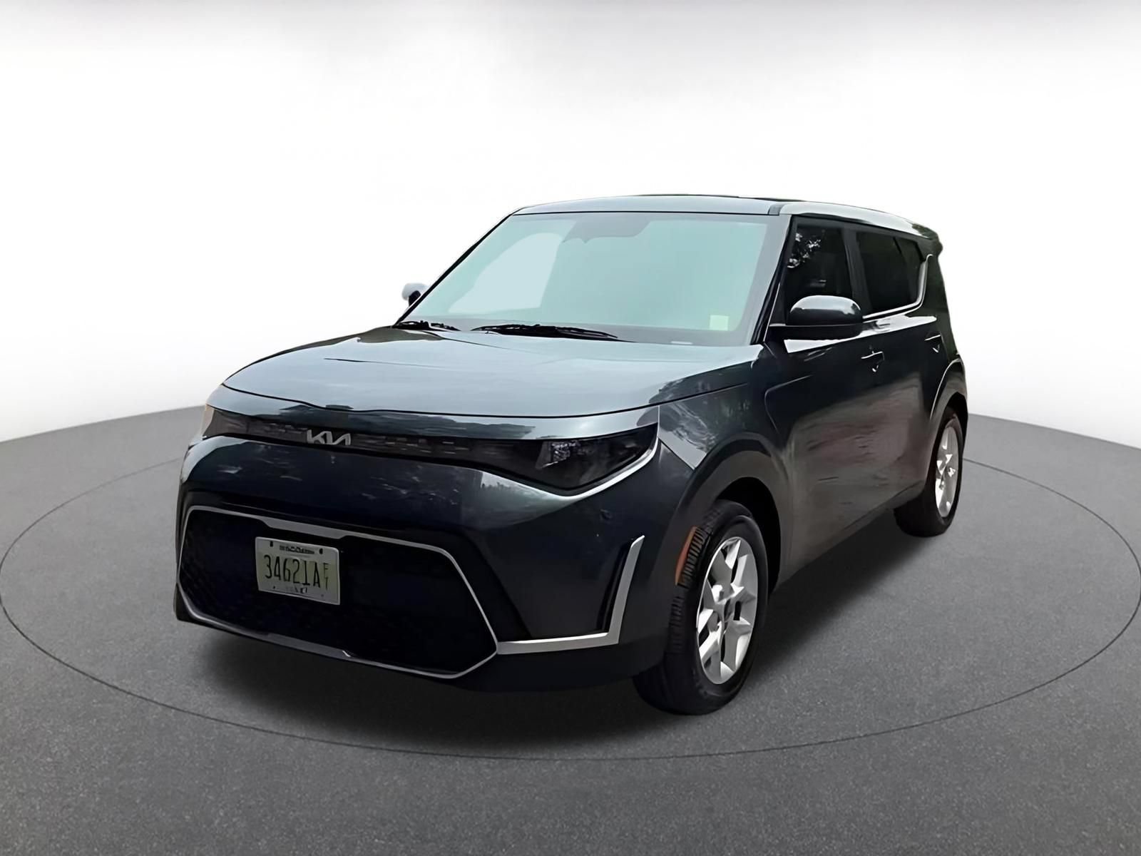Used 2025 Kia Soul LX w/ LX Technology Package FWD image 7