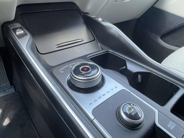 Certified 2023 Kia Sorento EX FWD image 30