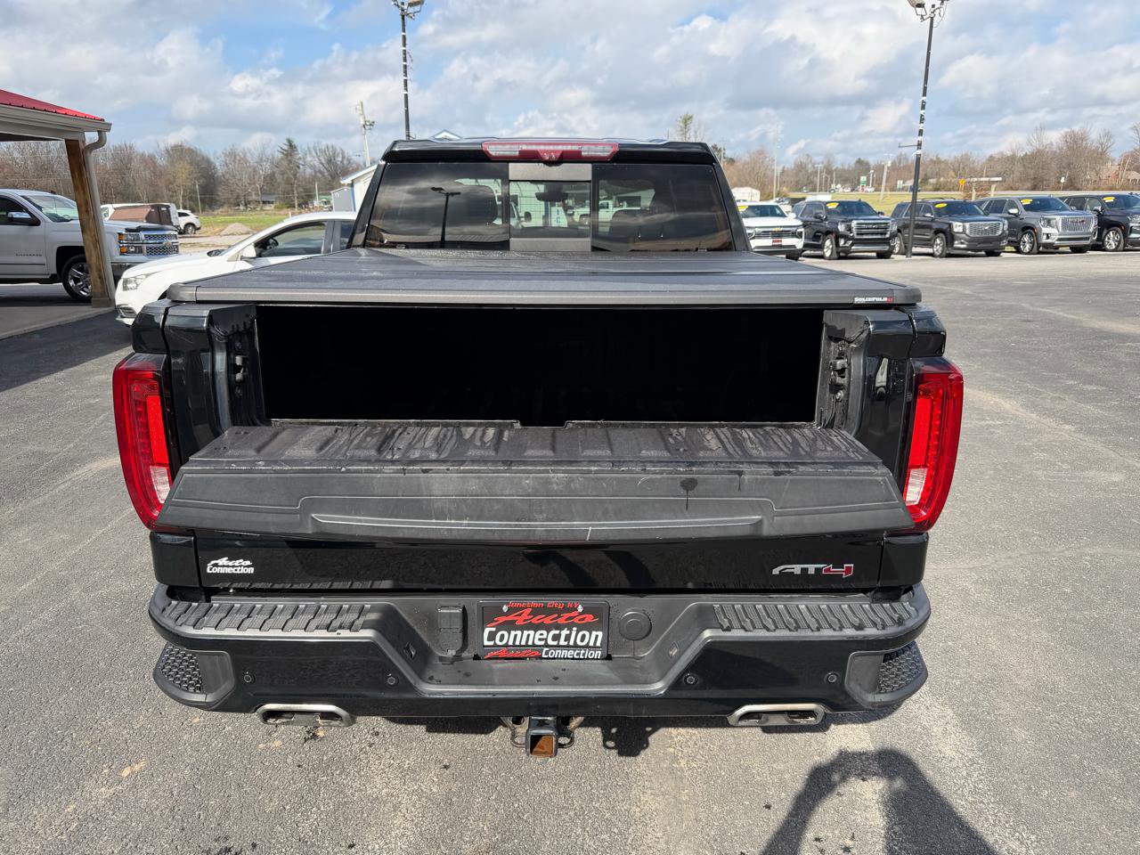 Used 2021 GMC Sierra 1500 AT4 w/ AT4 Value Package image 6
