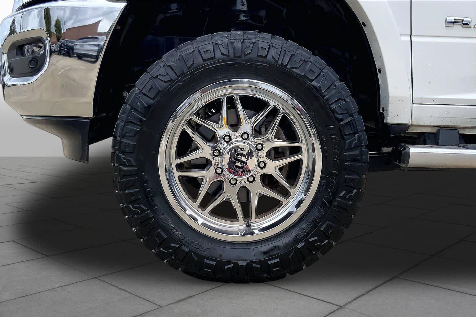 Used 2022 RAM 3500 Laramie AWD/4WD image 11