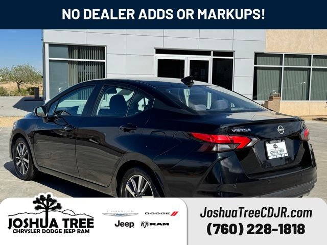 Used 2023 Nissan Versa SV image 4