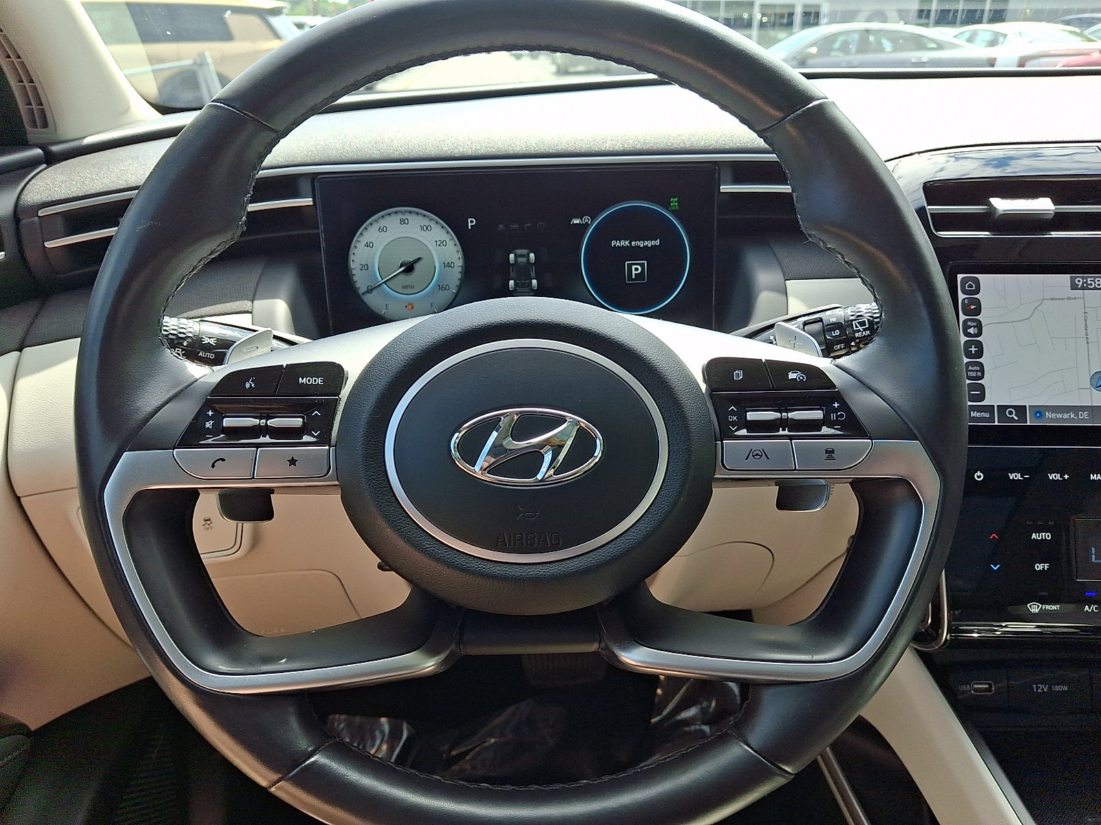 Used 2022 Hyundai Tucson Limited w/ Winter Package AWD/4WD image 19
