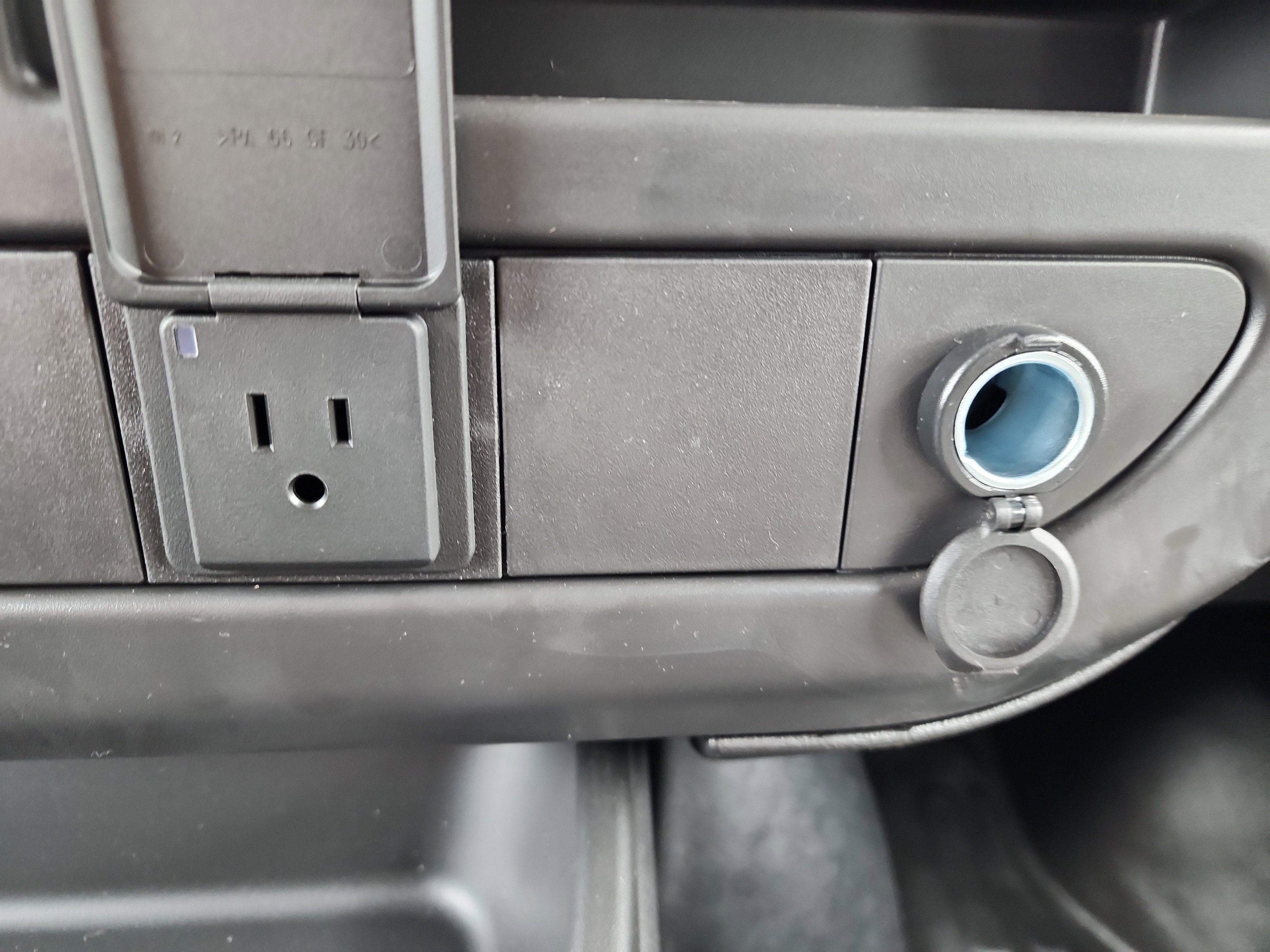 New 2025 GMC Savana 3500 w/ Driver Convenience Package image 15