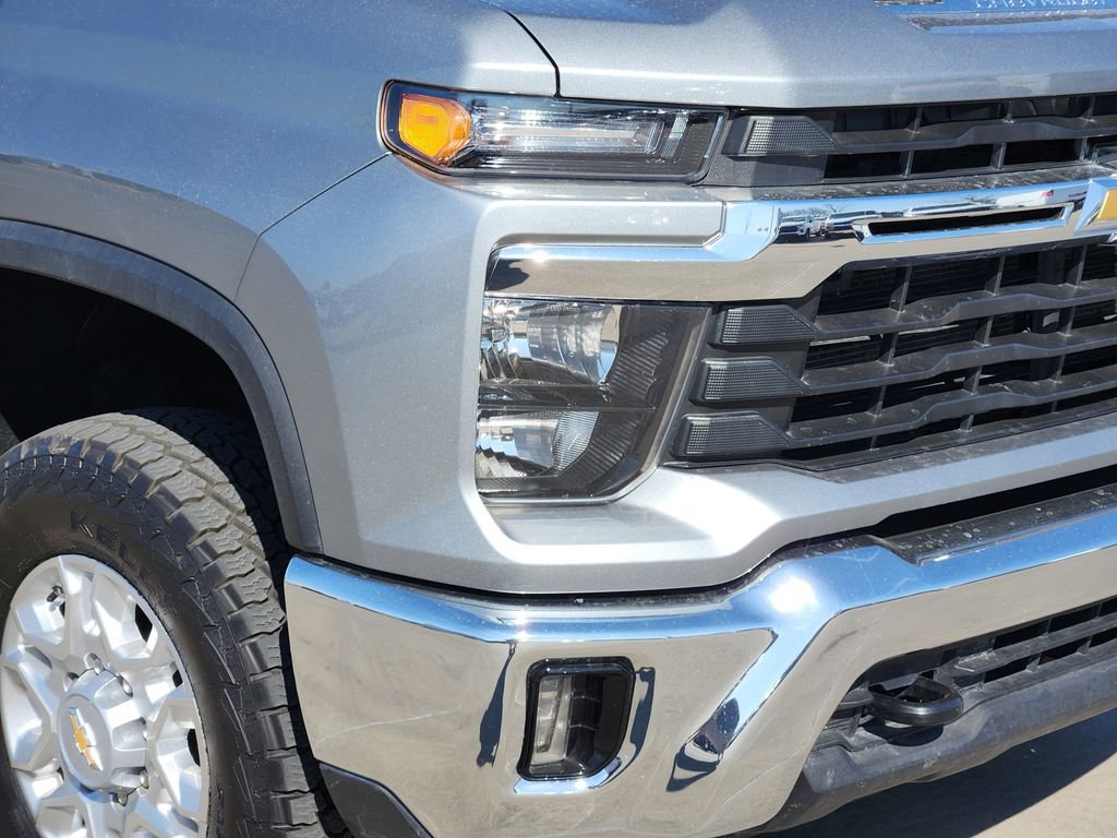 Used 2024 Chevrolet Silverado 3500 LT w/ Convenience Package image 13