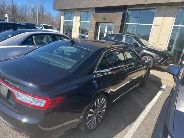 Used 2019 Lincoln Continental Reserve image 5