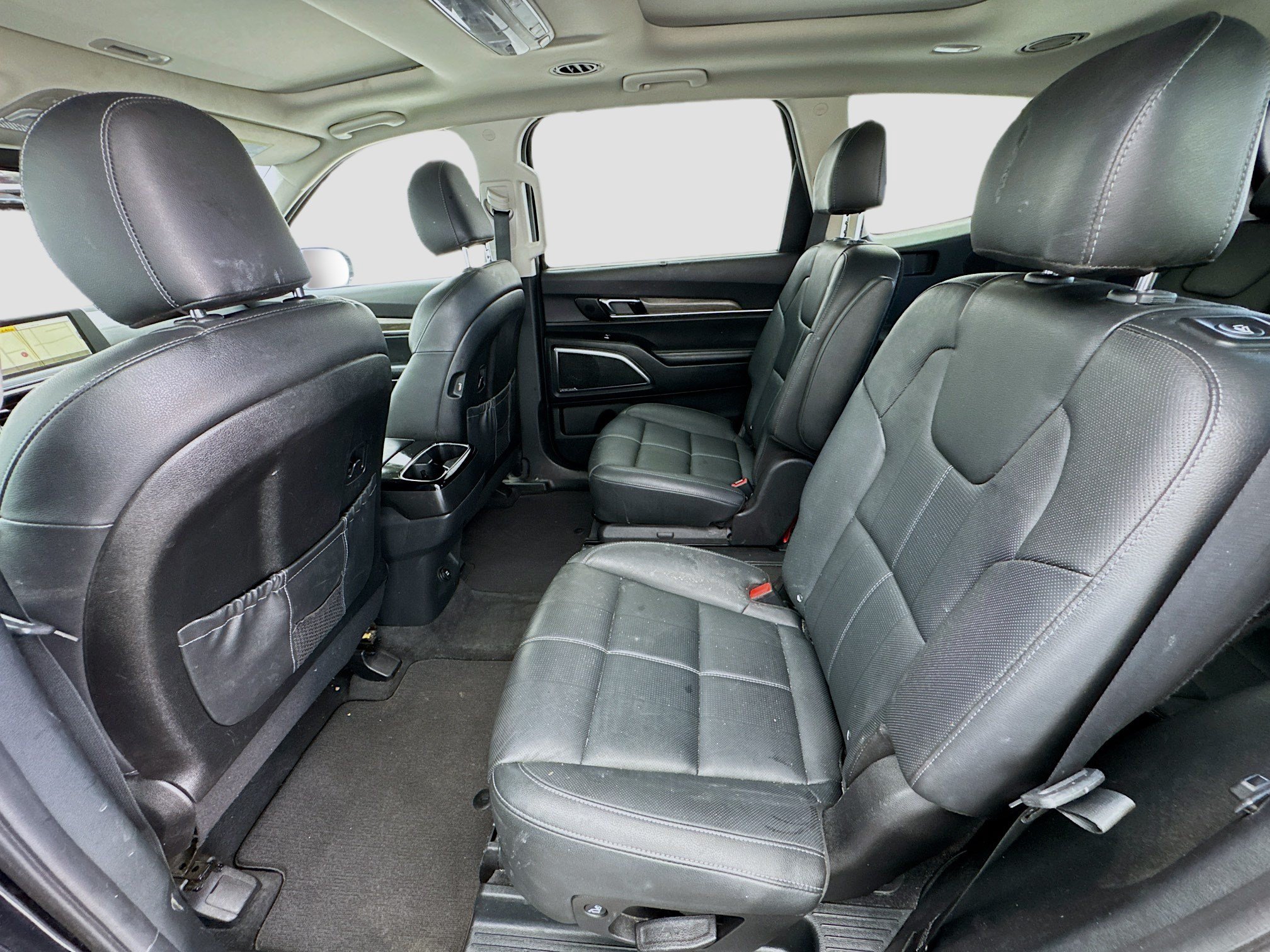 Used 2021 Kia Telluride SX w/ Towing Package FWD image 16