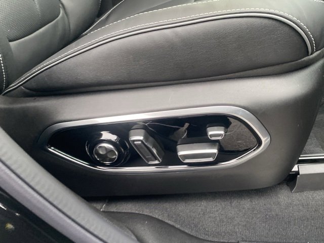 New 2025 Jeep Grand Cherokee L Overland w/ Advanced Protech Group III image 31