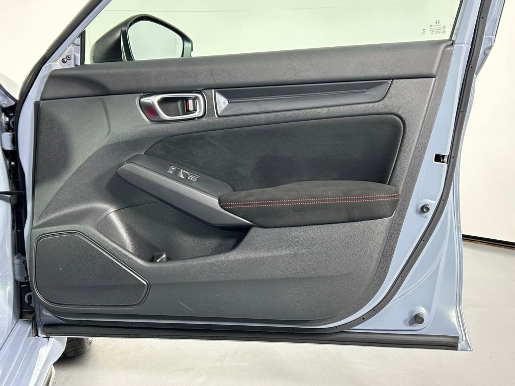 Used 2025 Honda Civic Type R image 10