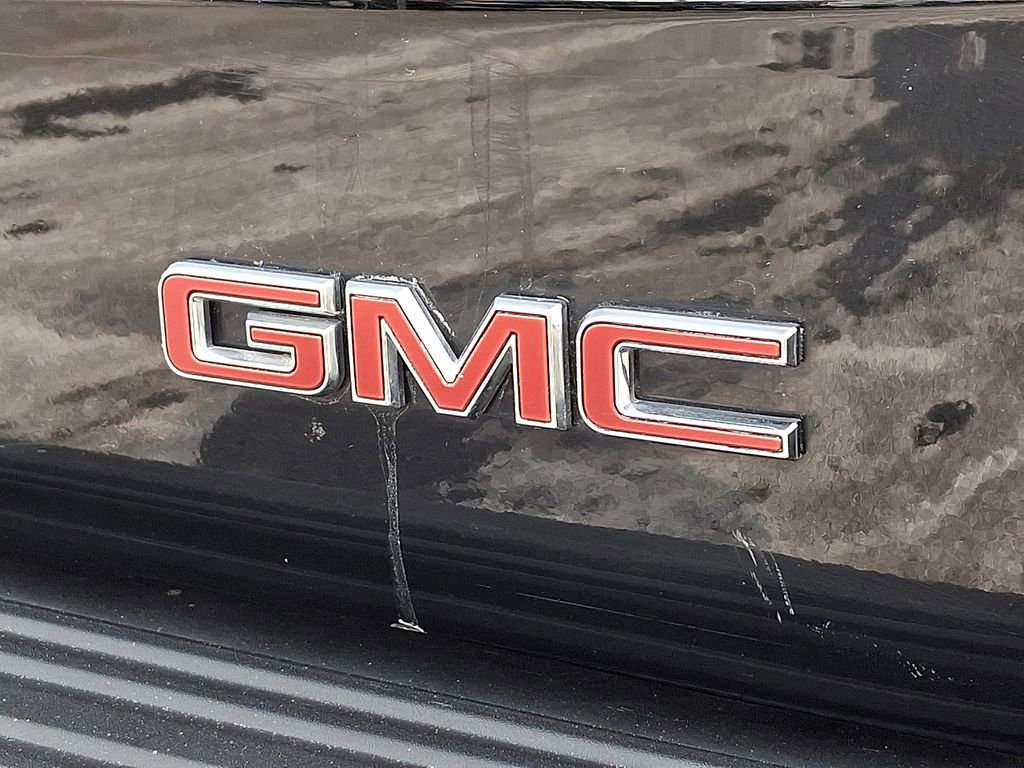 Used 2025 GMC Yukon Denali image 36
