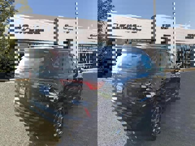 Used 2024 Ford Escape ST-Line image 2