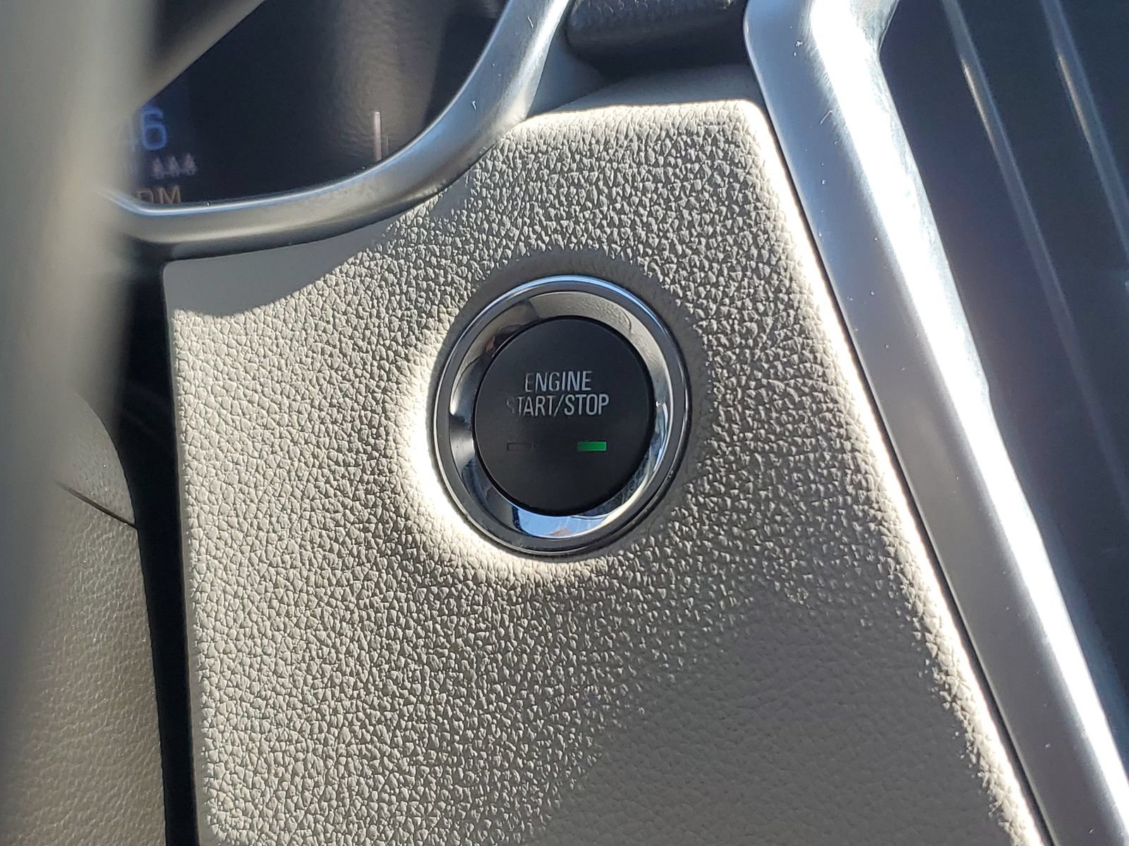 Used 2015 Cadillac SRX FWD image 31