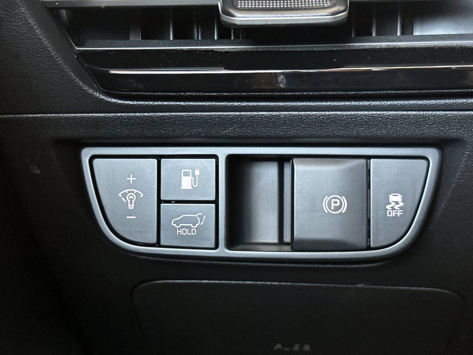 Certified 2024 Kia EV6 Wind RWD image 34
