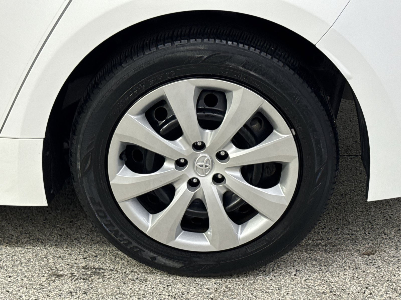 Used 2023 Toyota Corolla LE FWD image 24