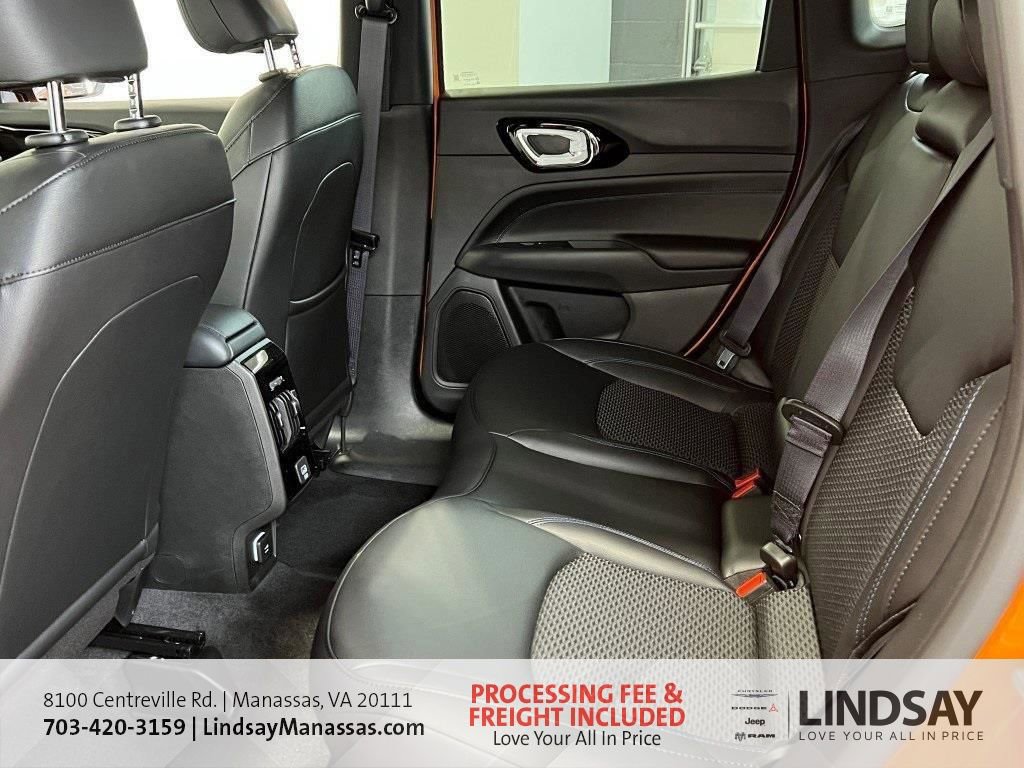 New 2026 Jeep Compass Latitude AWD/4WD image 18