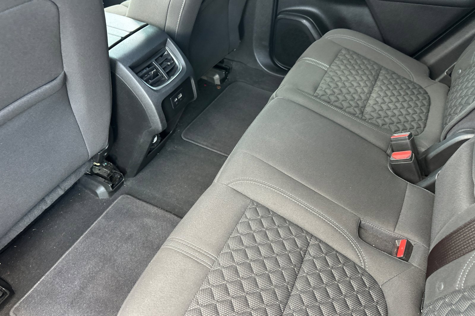 Used 2022 Chevrolet Blazer LT w/ Redline Edition image 15