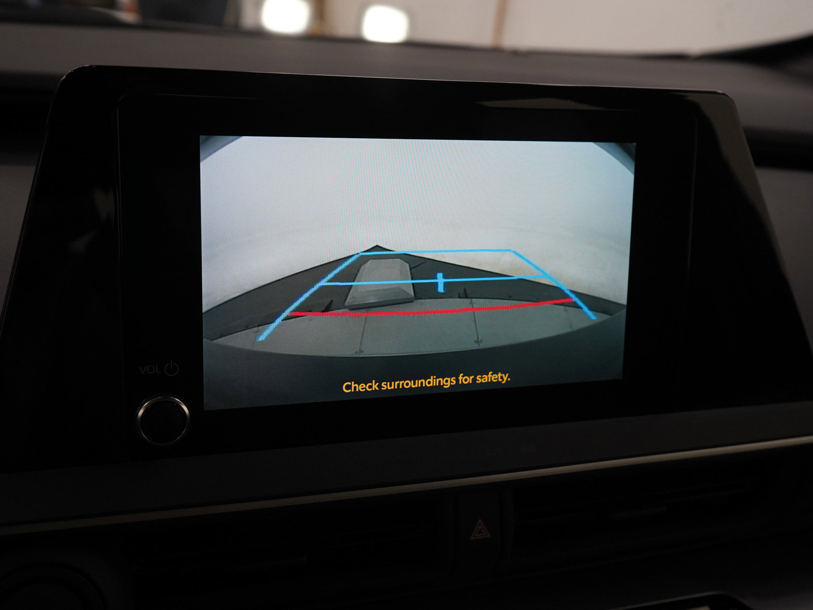 Used 2025 Toyota Prius LE image 21