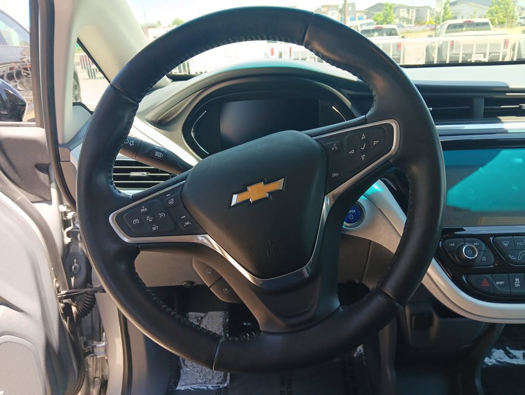 Used 2018 Chevrolet Bolt Premier w/ Driver Confidence II Package FWD image 14