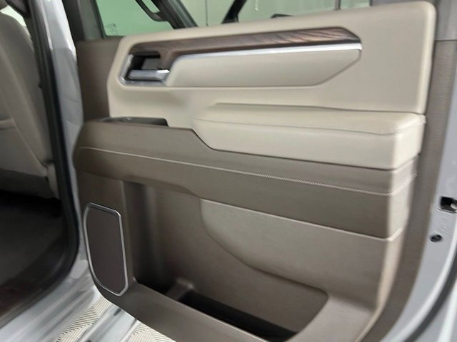 Used 2024 GMC Sierra 2500 SLT w/ SLT Premium Package image 32