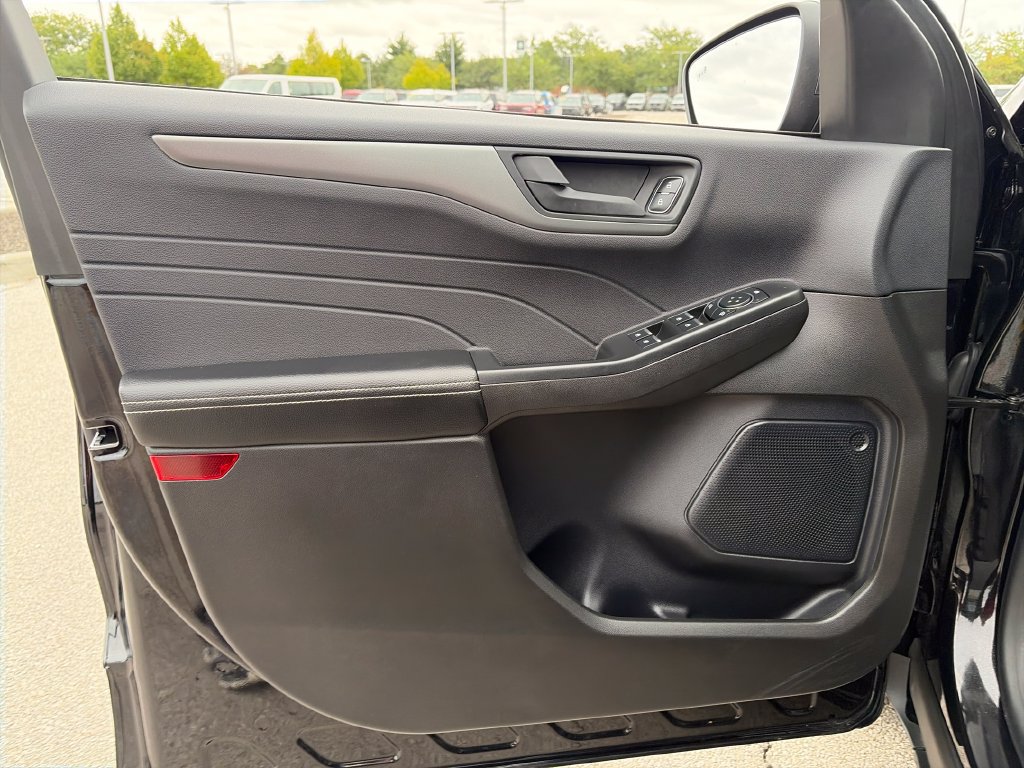 Used 2024 Ford Escape Active w/ Tech Pack #1 FWD image 13
