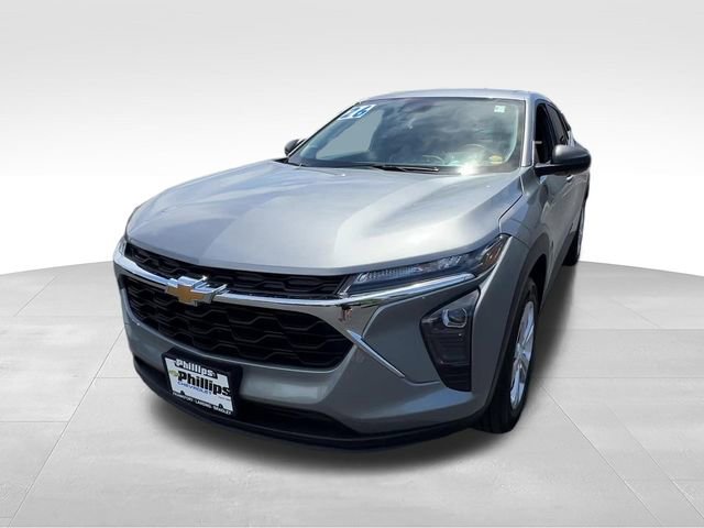 Used 2026 Chevrolet Trax LS FWD video 2