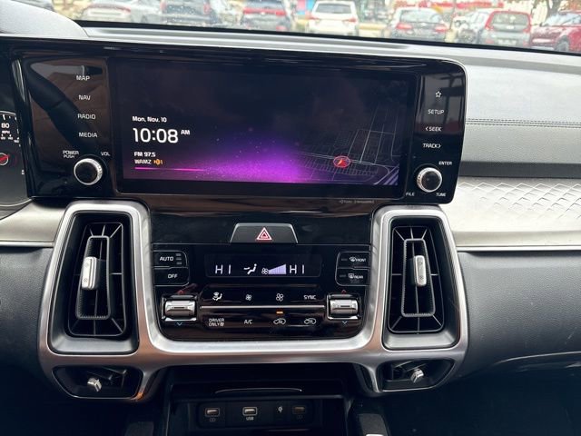 Certified 2023 Kia Sorento EX image 13