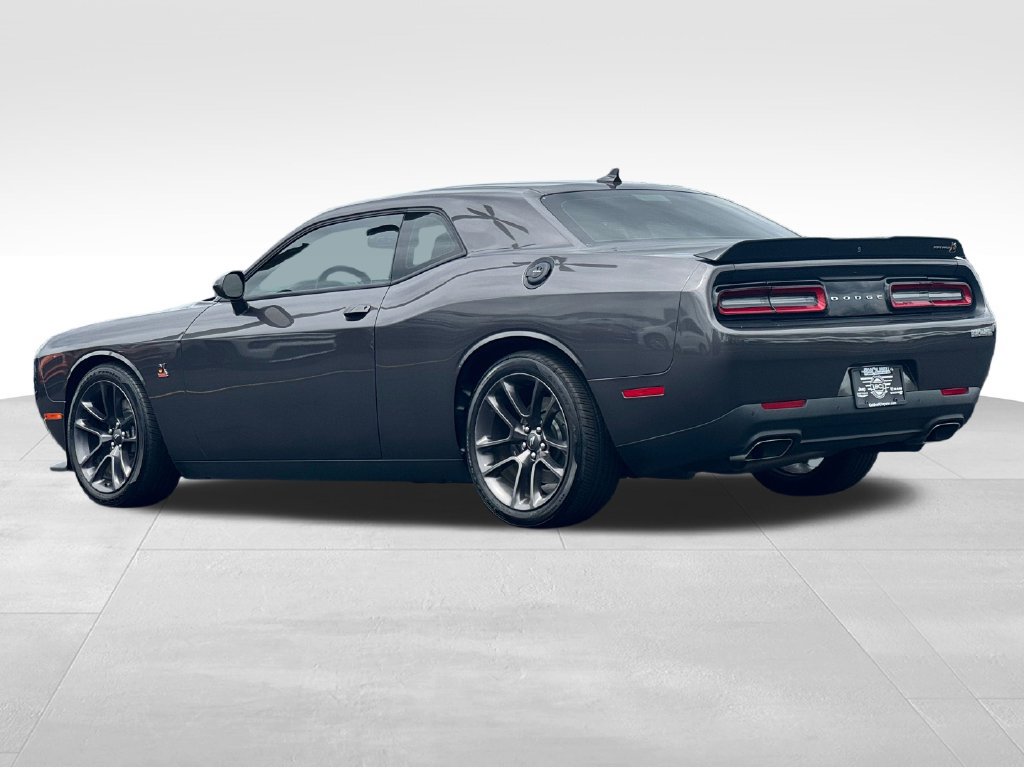 Used 2022 Dodge Challenger R/T Scat Pack RWD image 5