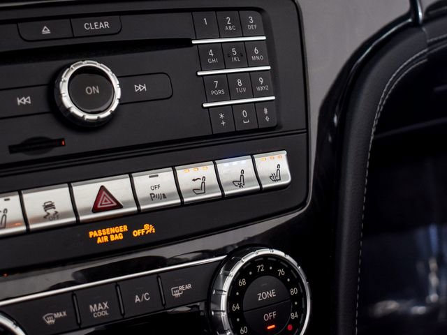 Used 2019 Mercedes-Benz SL 550 image 30