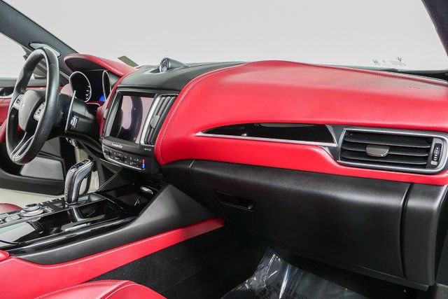Used 2019 Maserati Levante S GranSport image 25