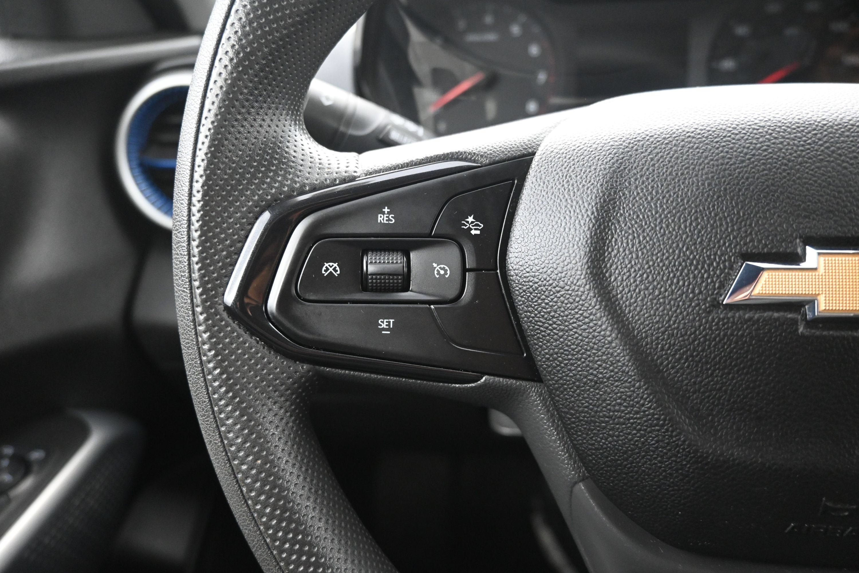 Certified 2025 Chevrolet Trax LS w/ LS Convenience Package FWD image 10