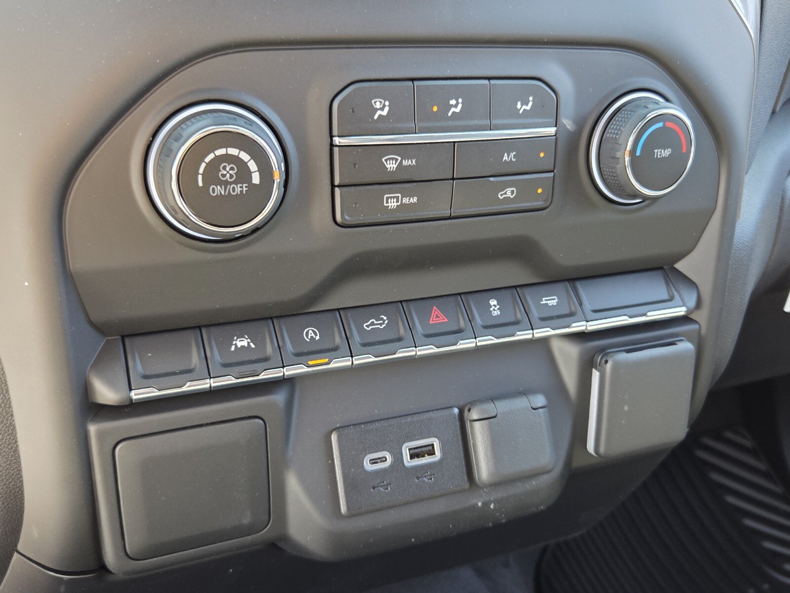 New 2026 Chevrolet Silverado 1500 Custom w/ Turbomax Blackout Package RWD image 26