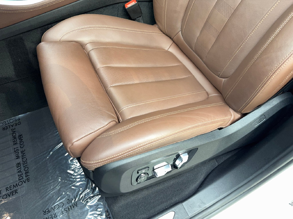 Used 2021 BMW X5 sDrive40i w/ M Sport Package RWD image 30