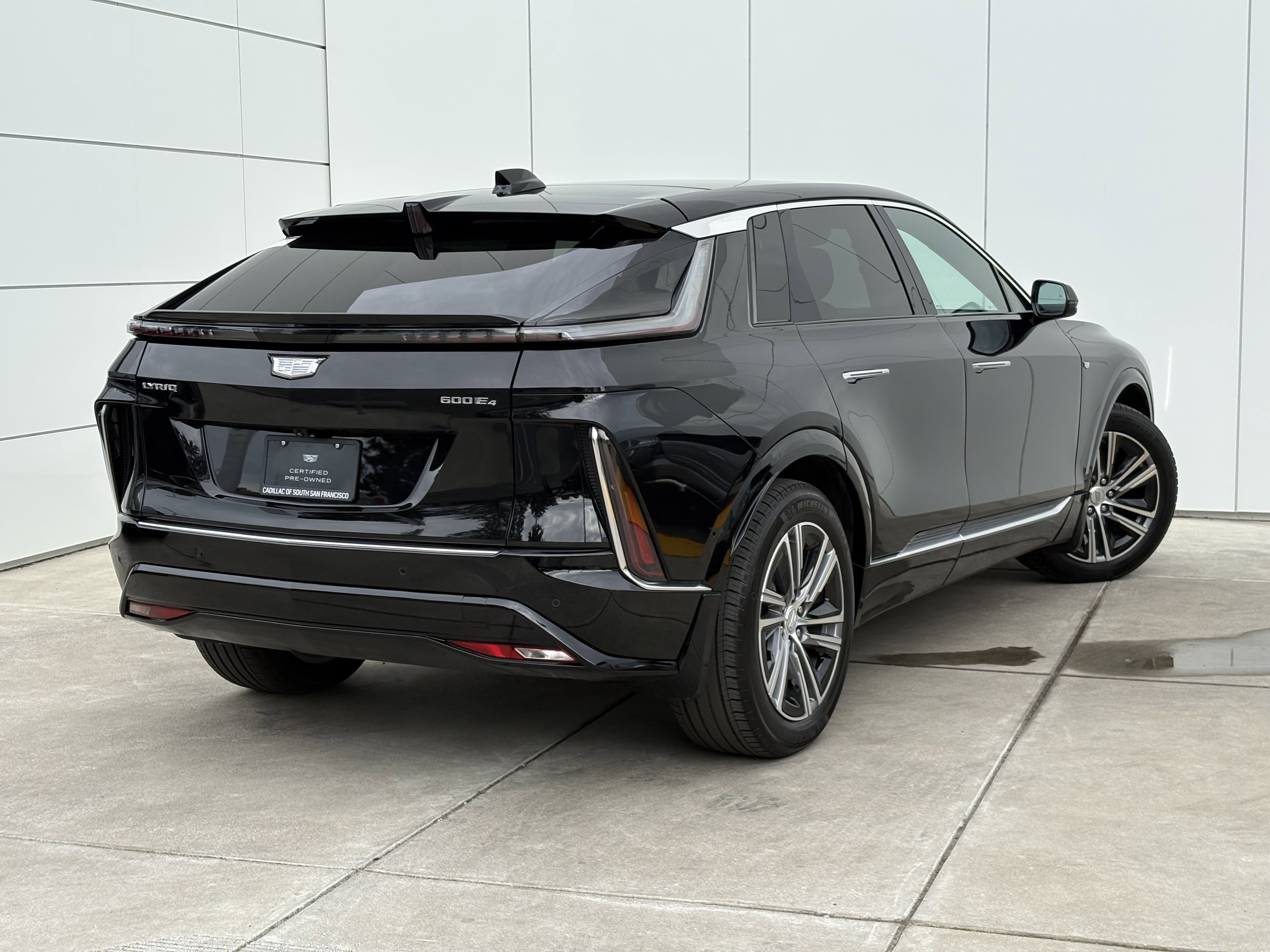 Certified 2024 Cadillac Lyriq Luxury w/ LPO, Floor Liner Package image 7