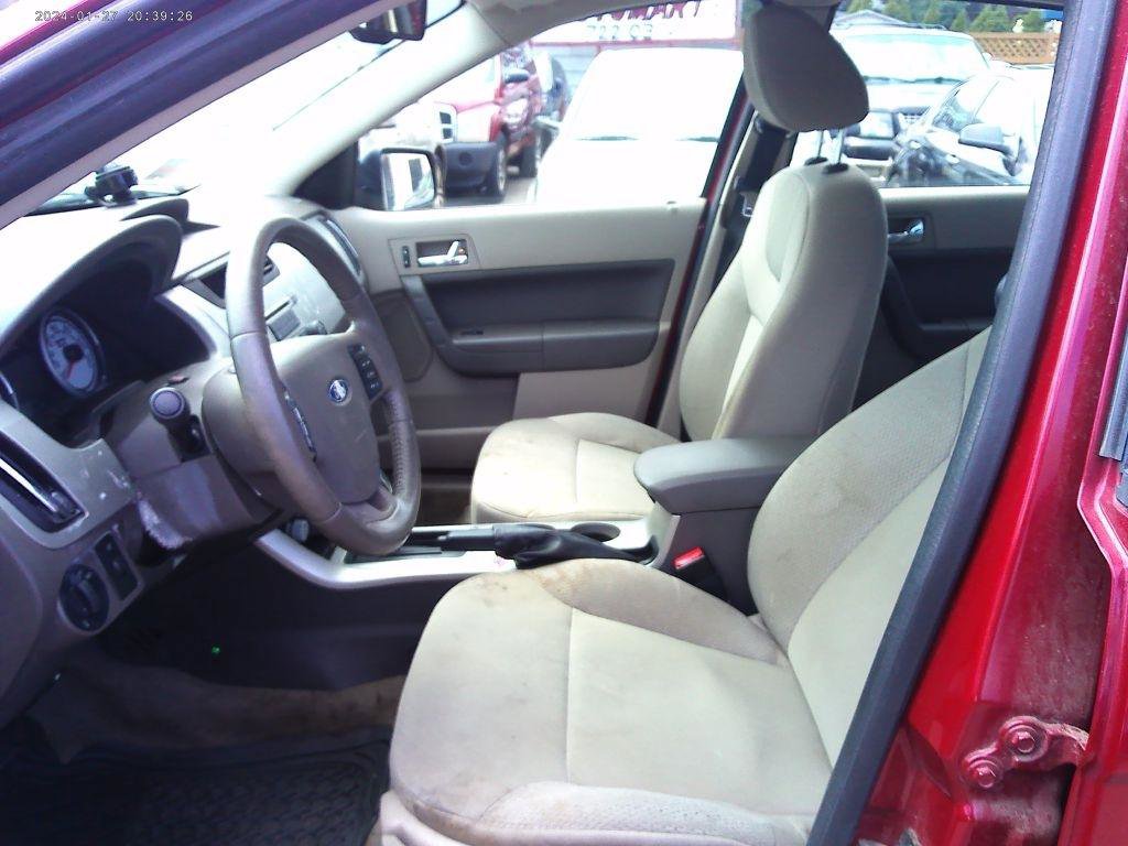 Used 2009 Ford Focus SES FWD image 7