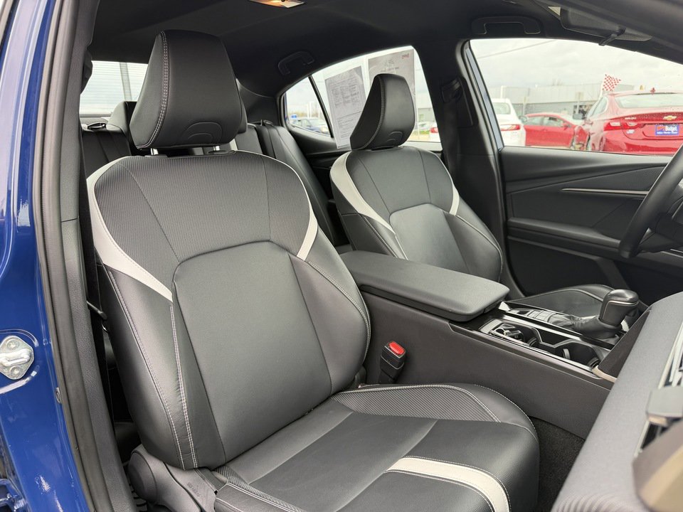 Used 2025 Toyota Camry SE AWD/4WD image 32