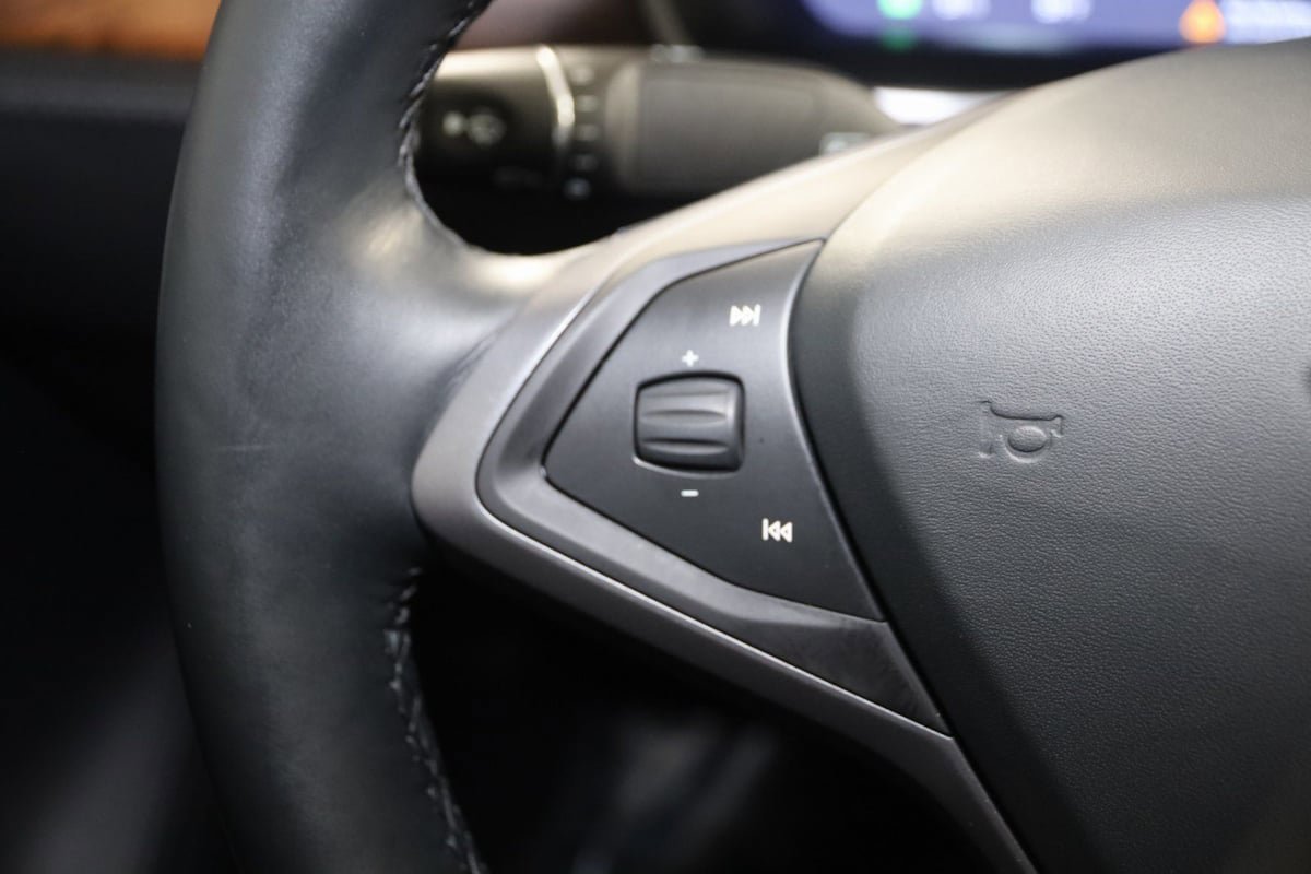 Used 2021 Tesla Model S Long Range Plus image 41