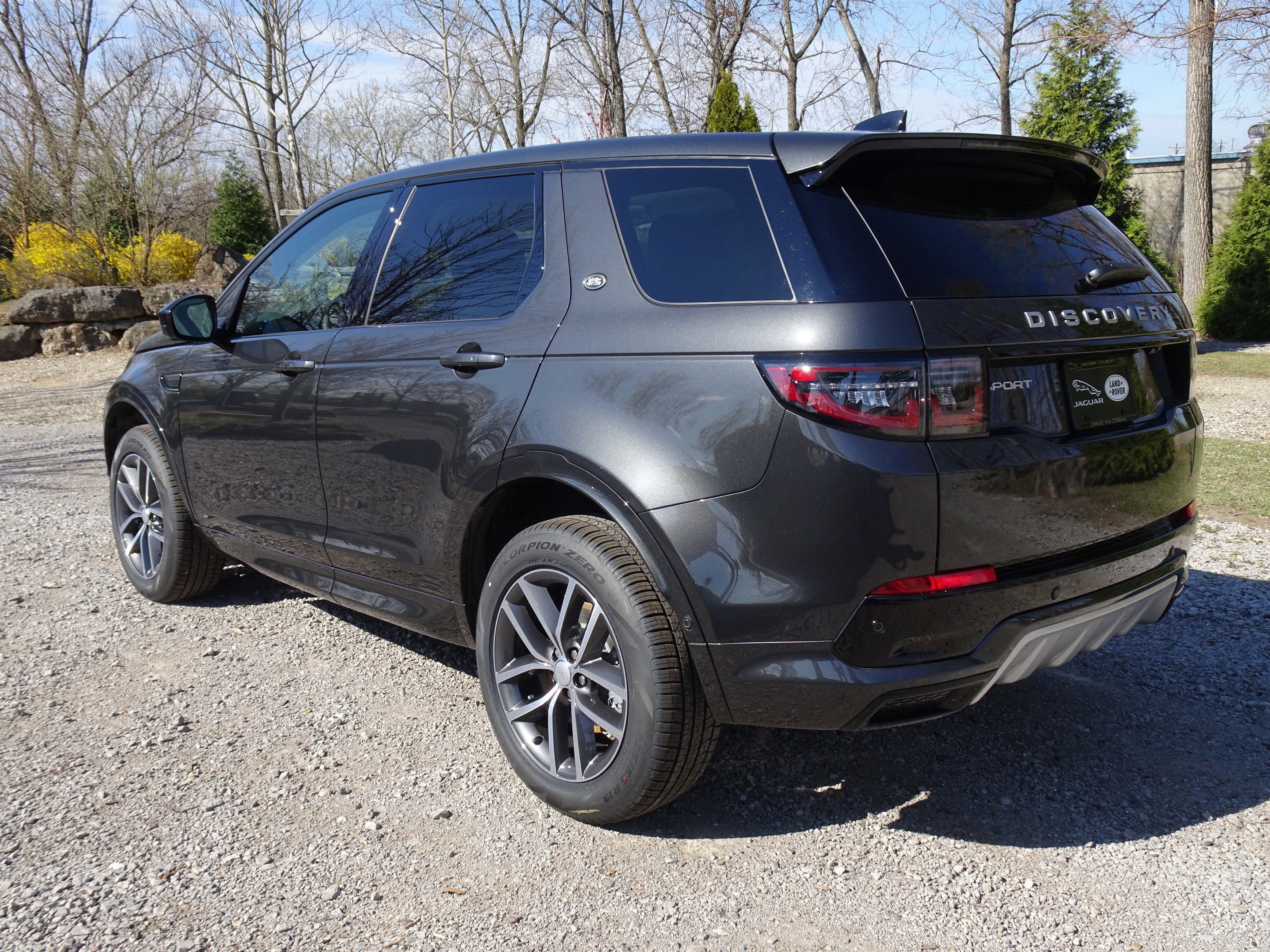 New 2025 Land Rover Discovery Sport S image 6