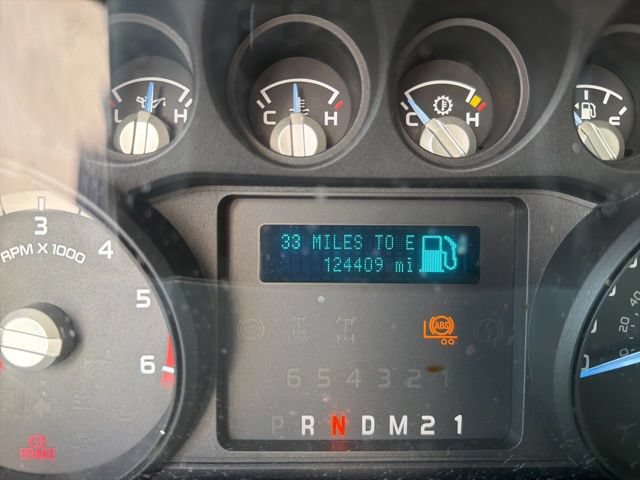 Used 2016 Ford F750 2WD Regular Cab Super Duty image 32