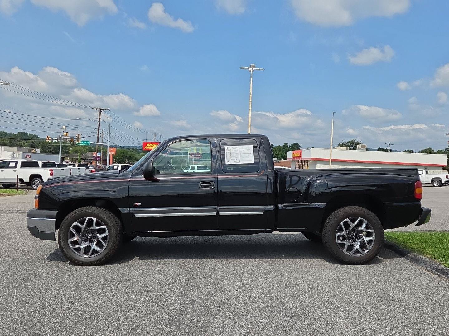 Used 2003 Chevrolet Silverado 1500 LS w/ Off-Road Package AWD/4WD image 8